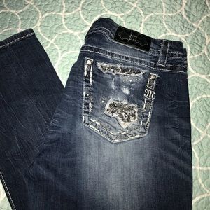 Like new miss me easy straight size 33